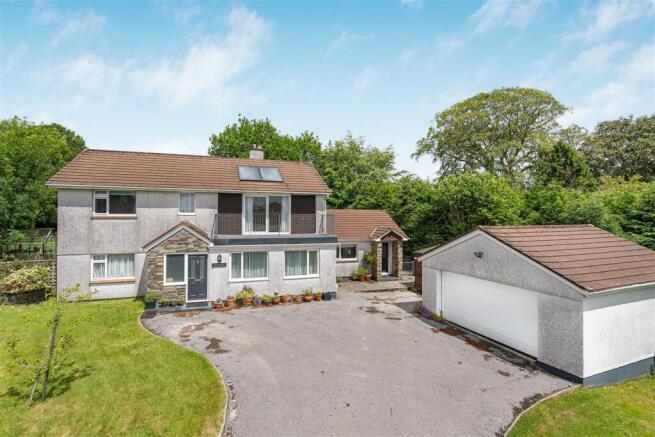 5 bed property, in Meavy Bourne, £760,000
