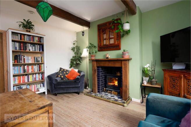 2 bed property, in New Earth Street, £180,000