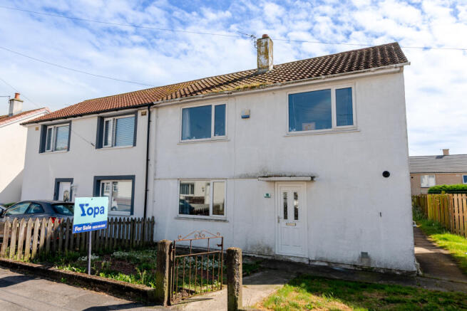3 bed property, in Princess Drive, £130,000