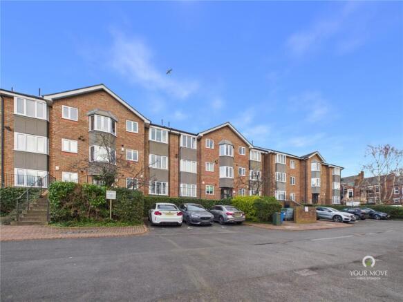 2 bed property, in Forster Court., £80,000