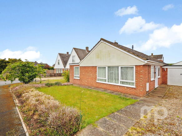 3 bed property, in Westwood Gardens, £270,000