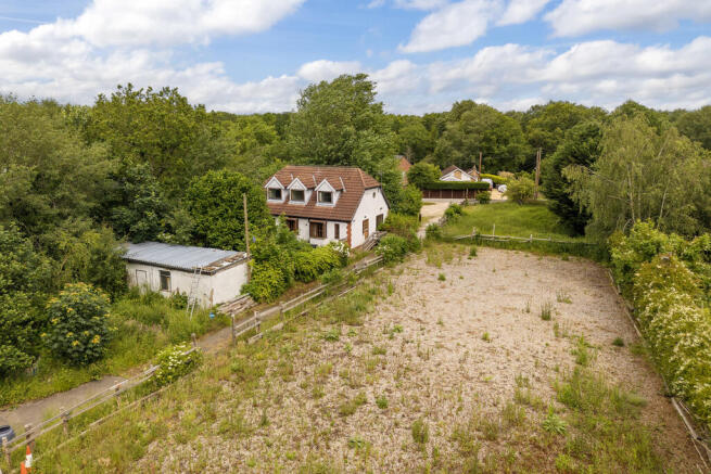 3 bed property, in Old Wood Stables, £400,000