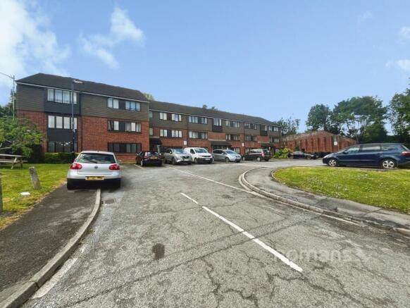 2 bed property, in Norden Road, £240,000