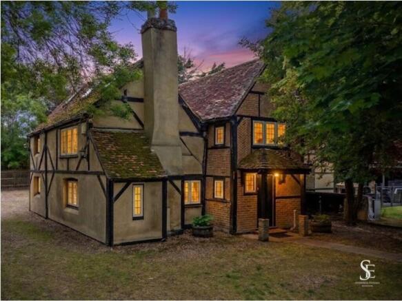 5 bed property, in Hinton Road, £1,500,000