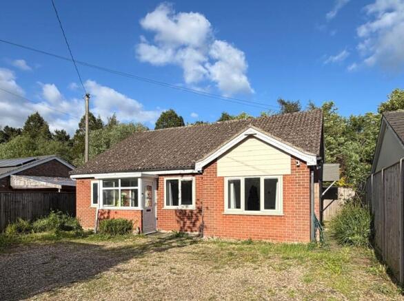 4 bed property, in Willow End, £250,000