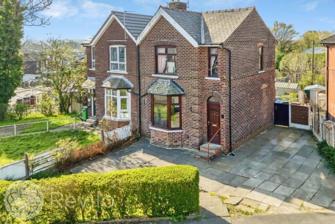 3 bed property, in Ings Avenue, £200,000
