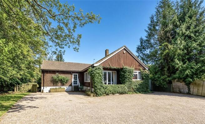 5 bed property, in Horley Lodge Lane, £1,100,000