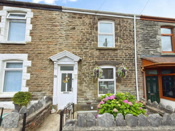 3 bed property, in Robert Street, £190,000