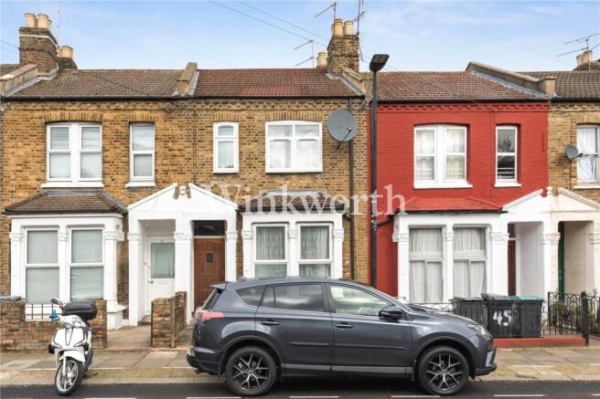 1 bed property, in Vale Road, £400,000