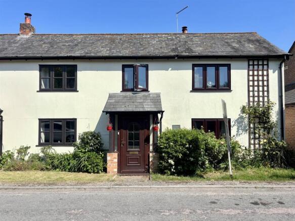 3 bed property, in Shaftesbury Road, £335,000
