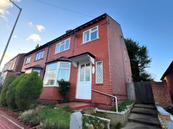 3 bed property, in Bean Leach Road, £255,000