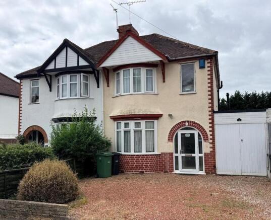 3 bed property, in Shepherds Brook Road, £225,000