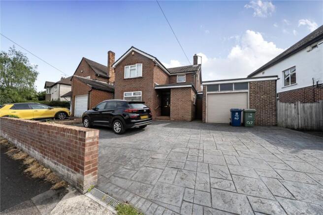 3 bed property, in Staunton Road, £950,000