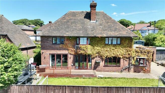 4 bed property, in Priory Road, £875,000