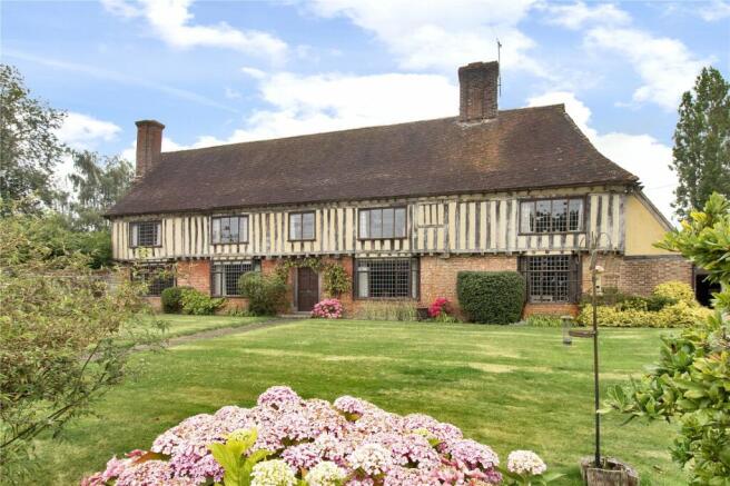 6 bed property, in Hunton Road, £1,450,000