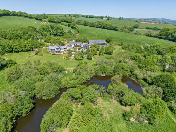7 bed property, in Bathealton, £2,950,000