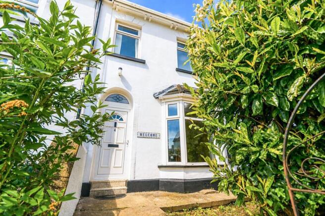 2 bed property, in Windsor Terrace, £170,000