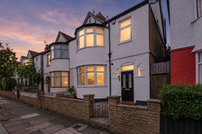 4 bed property, in Ivy Road NW2, £1,050,000