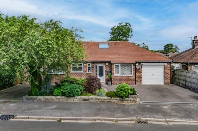 3 bed property, in Victoria Way, £650,000