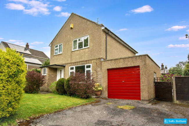 3 bed property, in Wolds Rise, £350,000