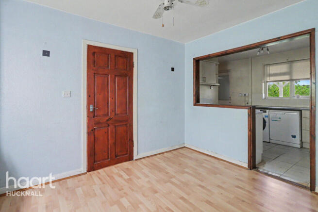 3 bed property, in Highbury Road, £160,000