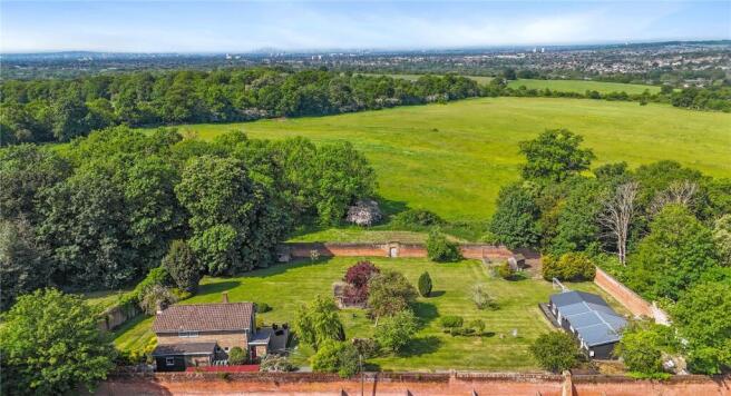 6 bed property, in Boyles Court Farm, £3,800,000