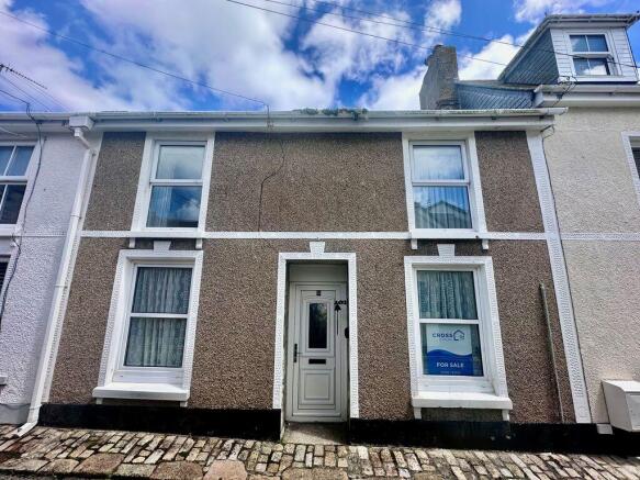 3 bed property, in Bedford Place, £325,000