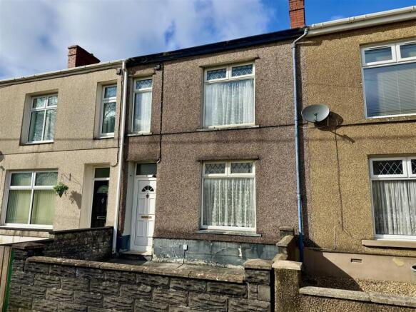 3 bed property, in Penybanc Road, £130,000
