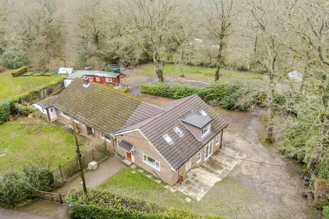 6 bed property, in Mardens Hill, £1,000,000