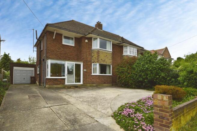 3 bed property, in Bells Lane, £400,000