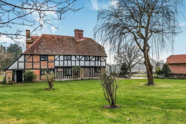6 bed property, in Sandy Lane, £1,640,000