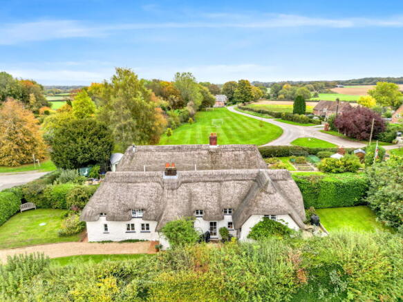 4 bed property, in Upper Wield, £850,000