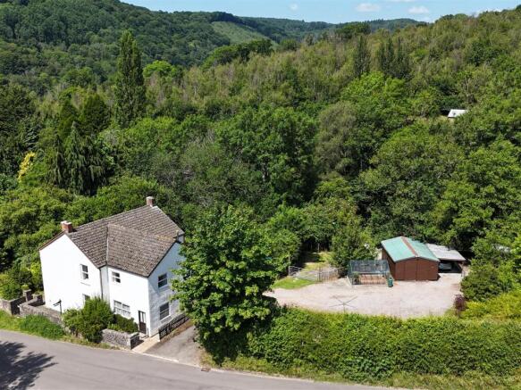 5 bed property, in Brockweir, £931,000