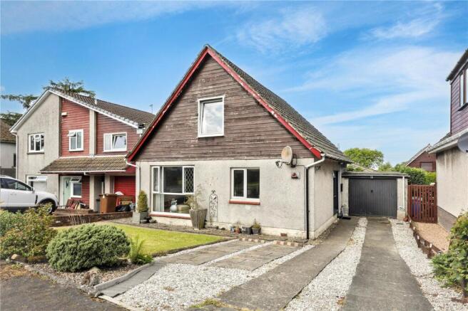 4 bed property, in Upper Kinneddar, £225,000