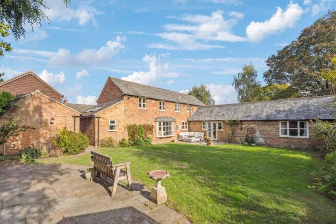 4 bed property, in Oliver Street, £1,150,000