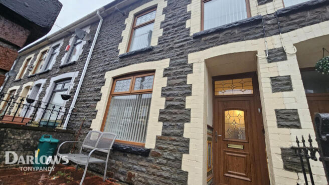 2 bed property, in Glanville Terrace, £110,000