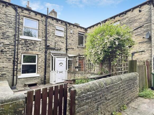 1 bed property, in Upper Green Avenue, £115,000