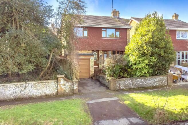4 bed property, in King Henrys Road, £775,000