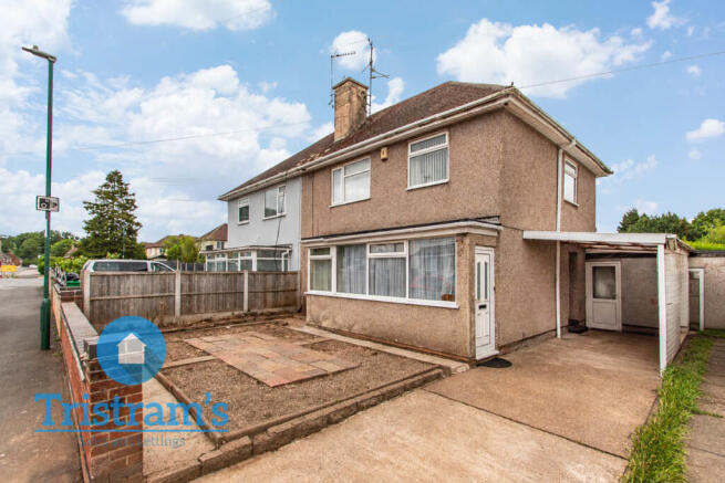 3 bed property, in Melbury Road, £215,000