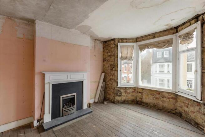 2 bed property, in Inglethorpe Street, £650,000