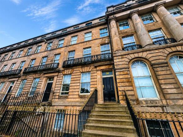 1 bed property, in Hamilton Square, £100,000