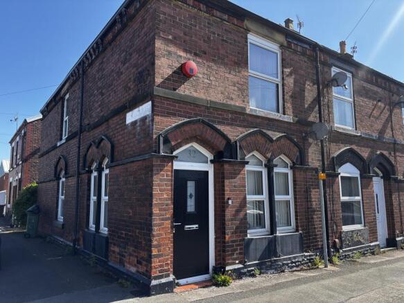 3 bed property, in Kershaw Street, £140,000