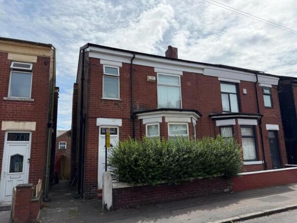 3 bed property, in 17 Sedgley Road, £250,000