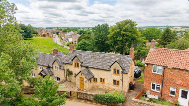 2 bed property, in Church Lane In Croxton Kerrial, £350,000