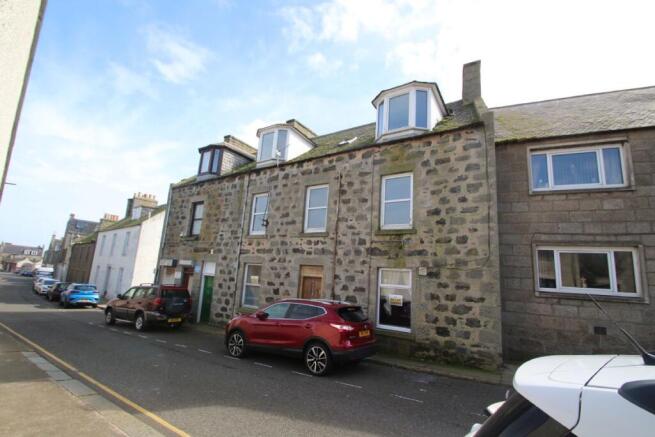 2 bed property, in 76, £23,000
