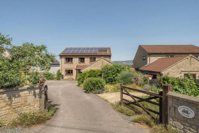 6 bed property, in Bleadney, £745,000