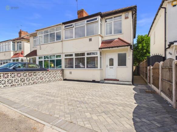 3 bed property, in The Radleys, £200,000