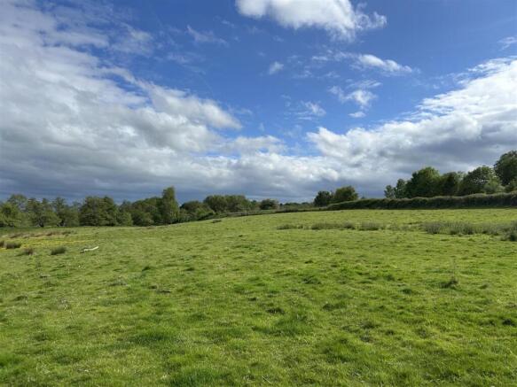 Land, in Dorrington, £35,000