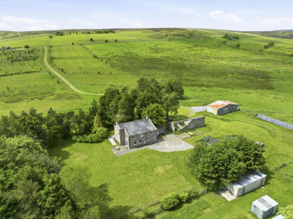 5 bed property, in Low Greenas​, £600,000