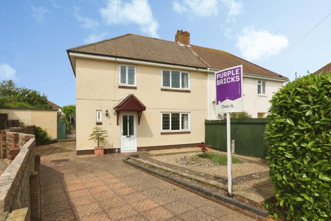 3 bed property, in Bellfield, £325,000